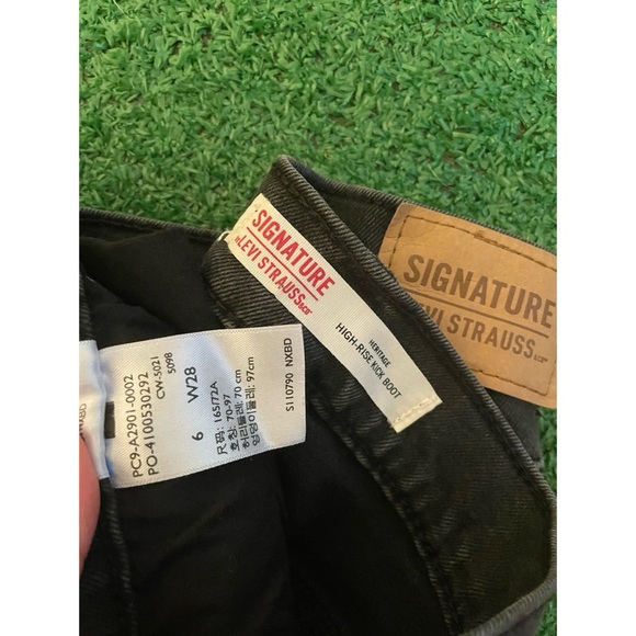 Jeans - Picture 5 of 5